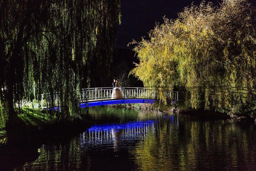 Lakeside Cottage Luxury B&B Mount Dandenong Bagian luar foto