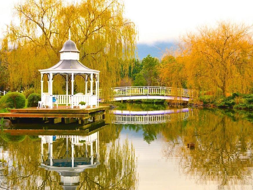 Lakeside Cottage Luxury B&B Mount Dandenong Bagian luar foto